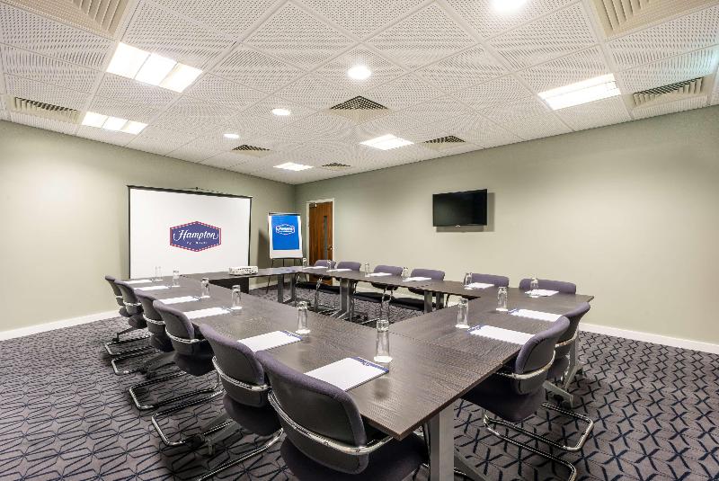 Hampton by Hilton Sheffield - Genel