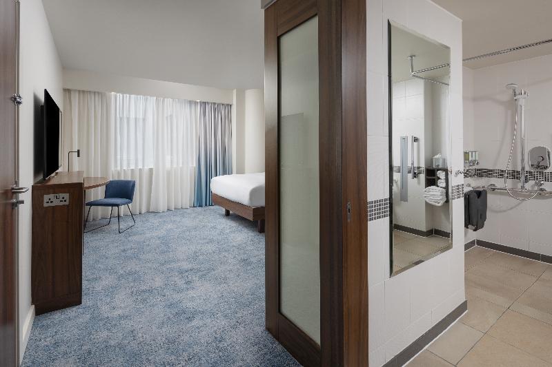 Hampton By Hilton Gatwick North - Oda