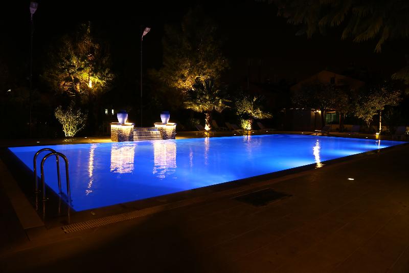 Akkent Garden Hotel - Havuz