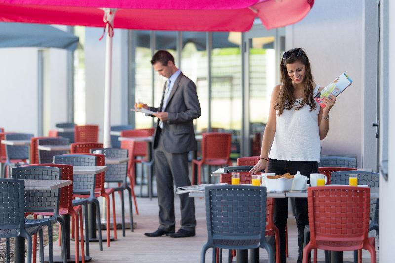 Holiday Inn Express Toulon - Est - Lobi