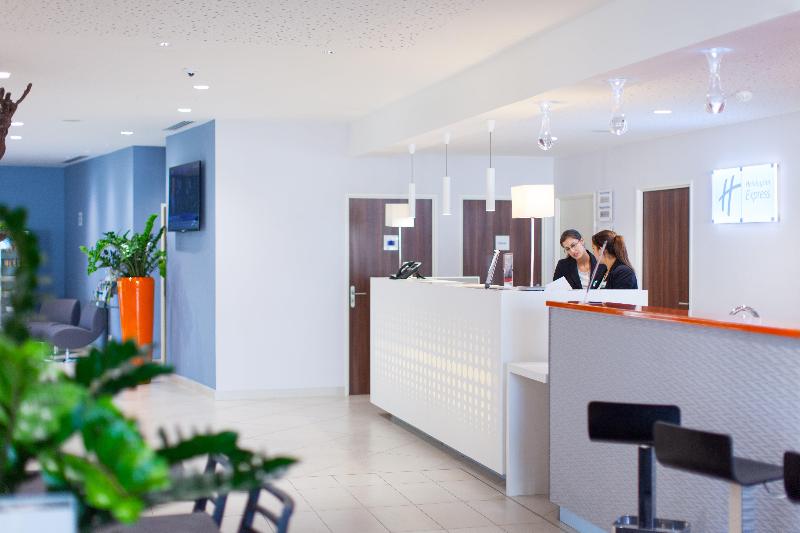 Holiday Inn Express Toulon - Est - Genel