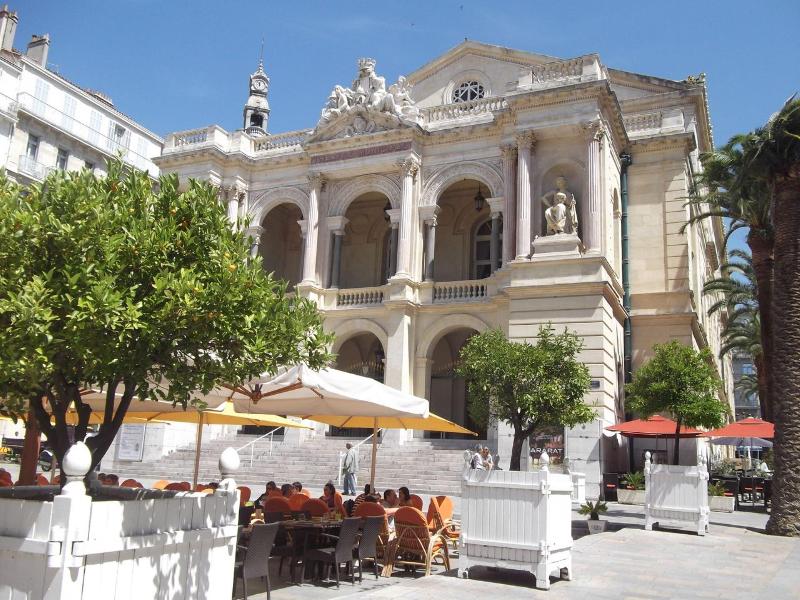 Holiday Inn Express Toulon - Est - Genel