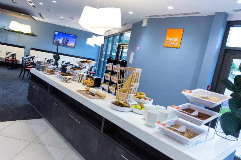 Holiday Inn Express Toulon - Est - Restoran