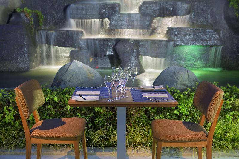 DoubleTree by Hilton Istanbul - Tuzla - Restoran