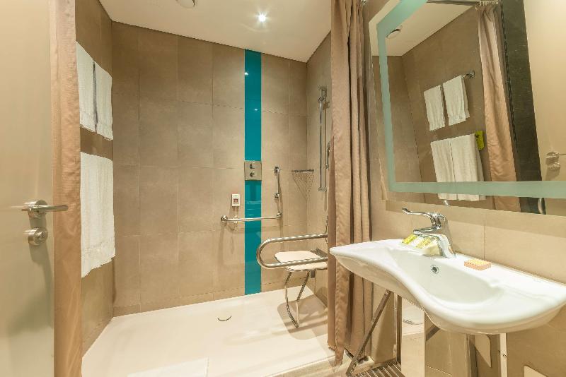 Hilton Garden Inn Istanbul Ataturk Airport - Oda