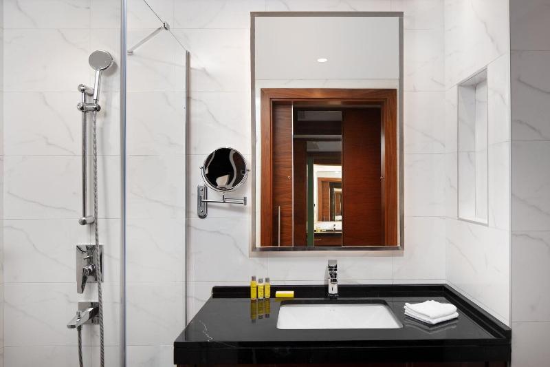 Delta Hotels By Marriott Istanbul Levent - Oda
