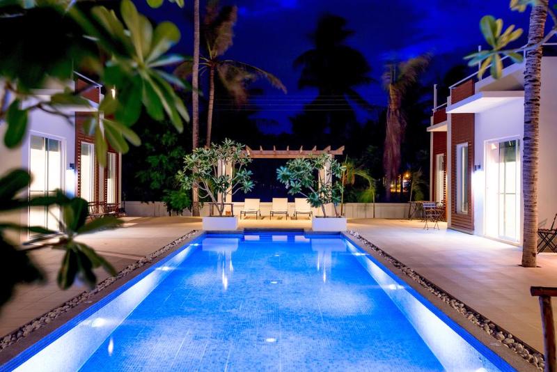 The Beach Village Resort - Genel