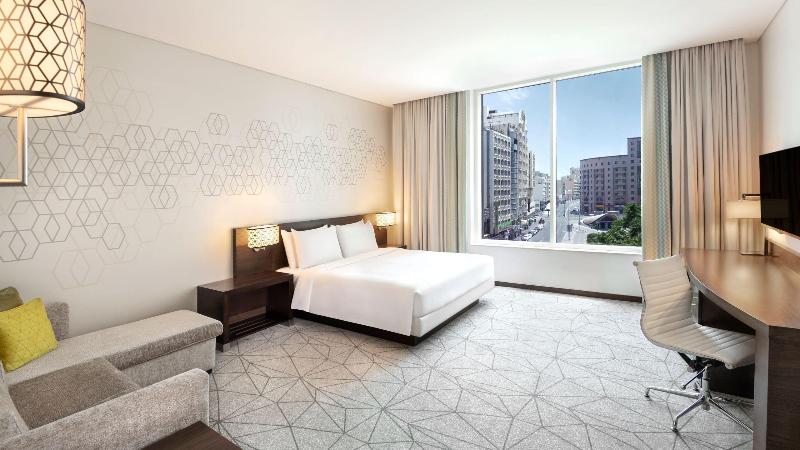 Hyatt Place Dubai Baniyas Square - Oda