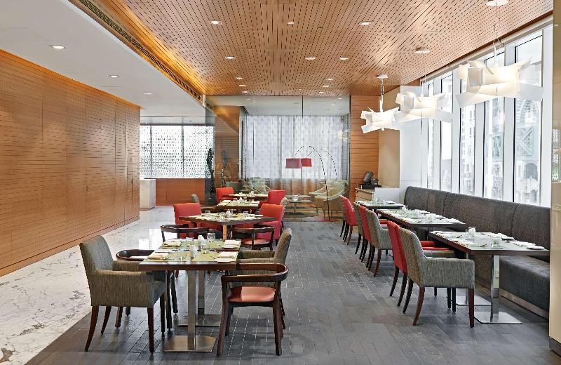 Hyatt Place Dubai Baniyas Square - Restoran