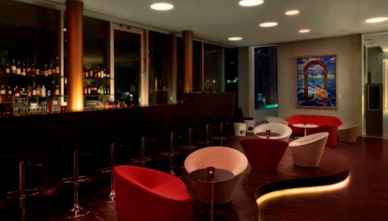 art'otel cologne powered by Radisson Hotels fotoÄŸrafÄ±