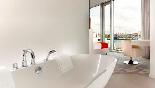 art'otel cologne powered by Radisson Hotels otel fotoğrafı