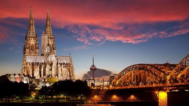 art'otel cologne powered by Radisson Hotels - Genel