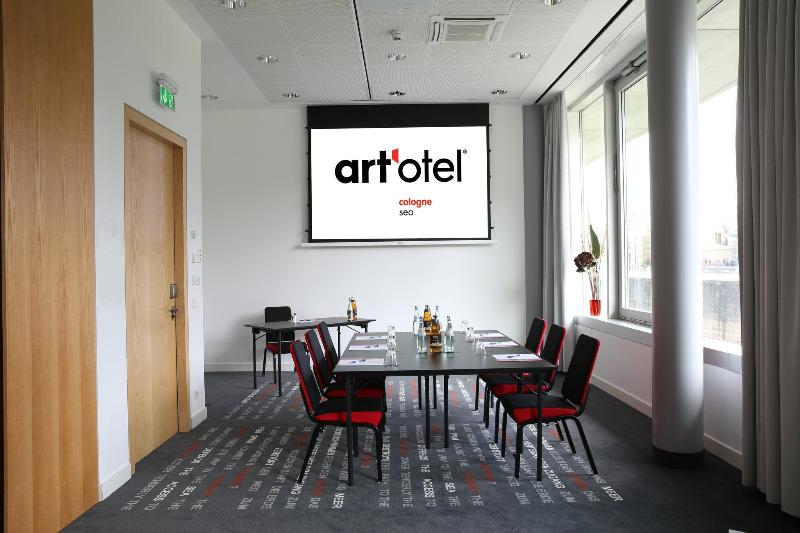 art'otel cologne powered by Radisson Hotels - Genel