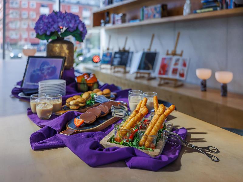 art'otel cologne powered by Radisson Hotels - Restoran