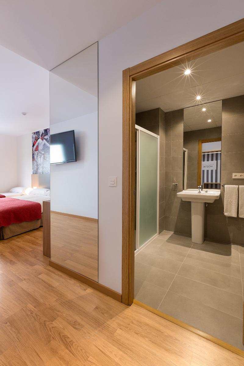 IRAIPE Hostal Pamplona - Oda