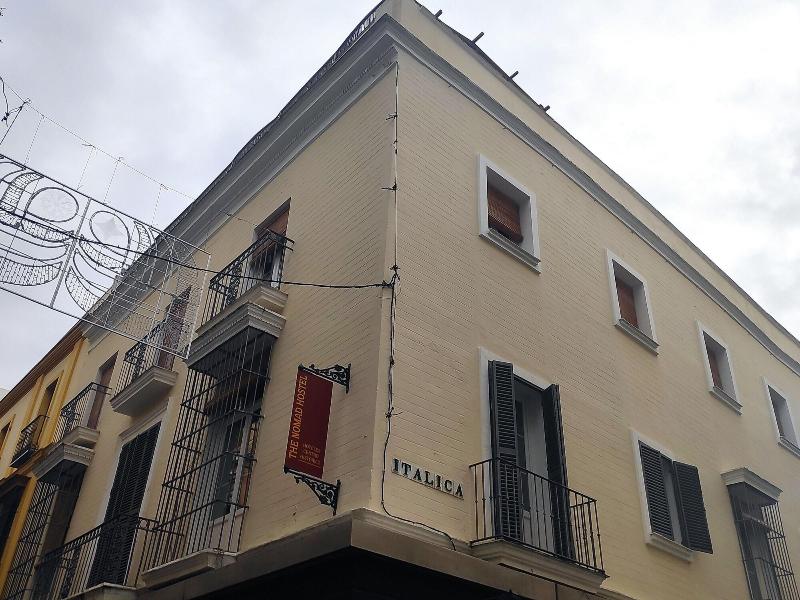 The Nomad Hostel - Genel