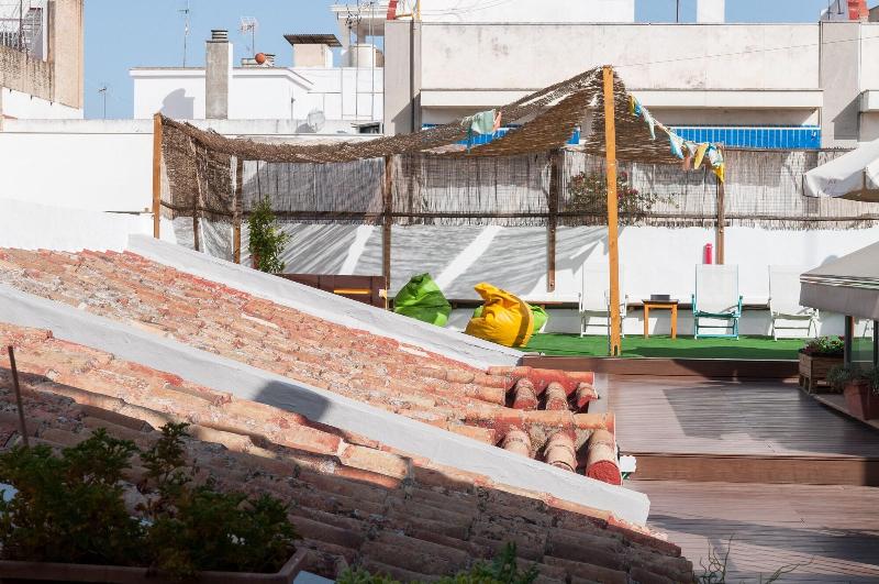The Nomad Hostel - Teras