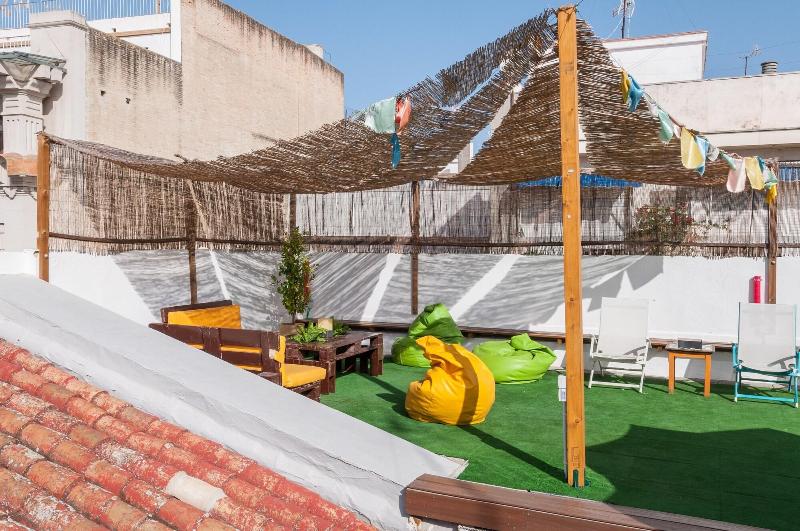 The Nomad Hostel - Teras