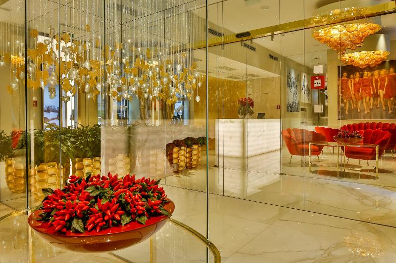 Boutiquehotel Das Tyrol - Lobi