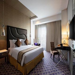 Nemuru Grand Bellevue Radio Dalam fotoÄŸrafÄ±