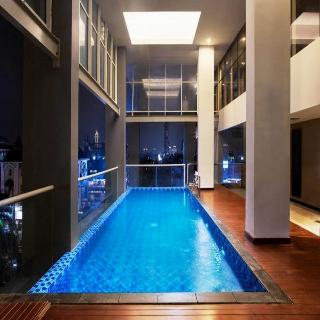 Nemuru Grand Bellevue Radio Dalam fotoÄŸrafÄ±