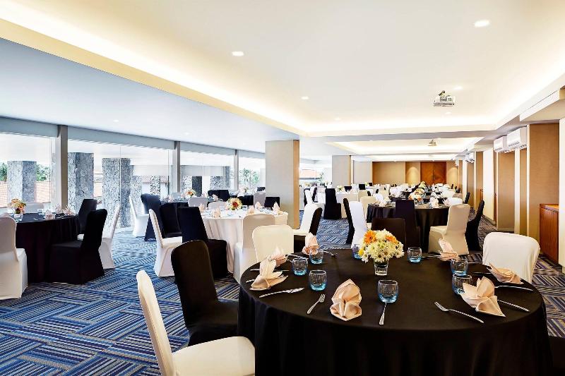 Four Points by Sheraton  Kuta - Toplantı