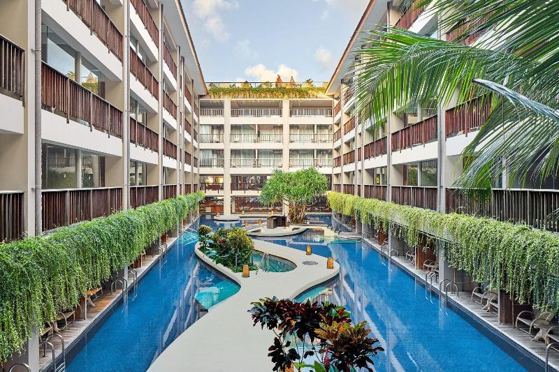 Four Points by Sheraton  Kuta - Havuz