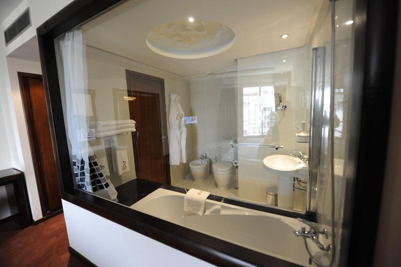 Rive Hotel - Oda
