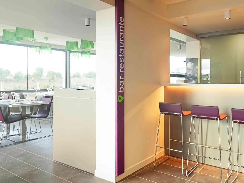 ibis Styles Lleida Torrefarrera - Bar