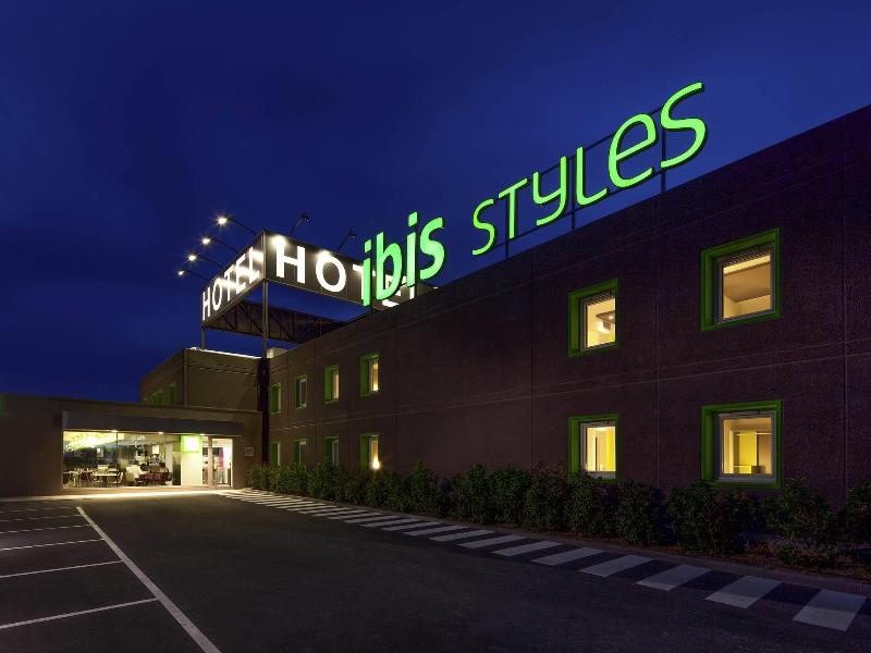 ibis Styles Lleida Torrefarrera - Genel