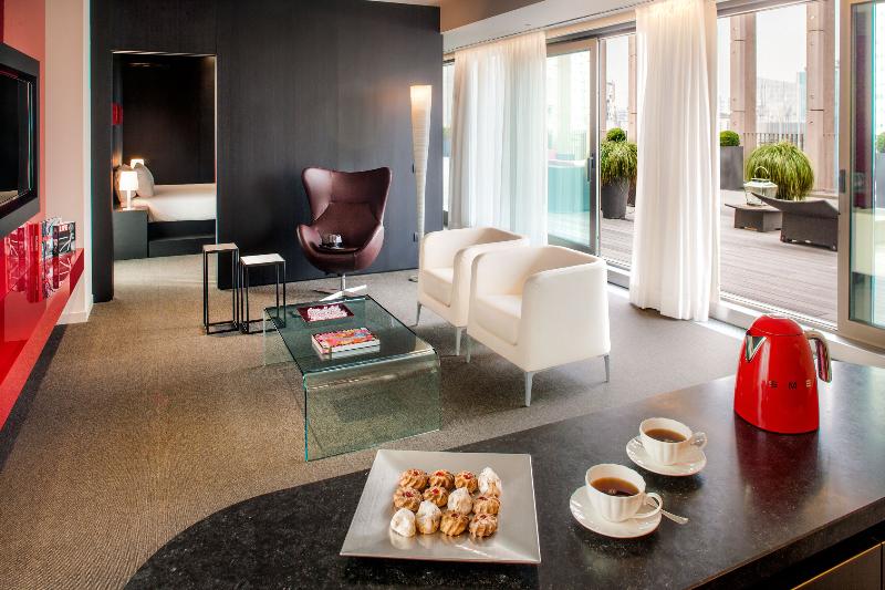 Glam Milano - Oda