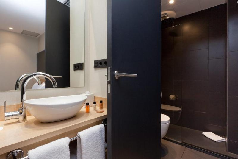 Hotel Ambit Barcelona - Oda