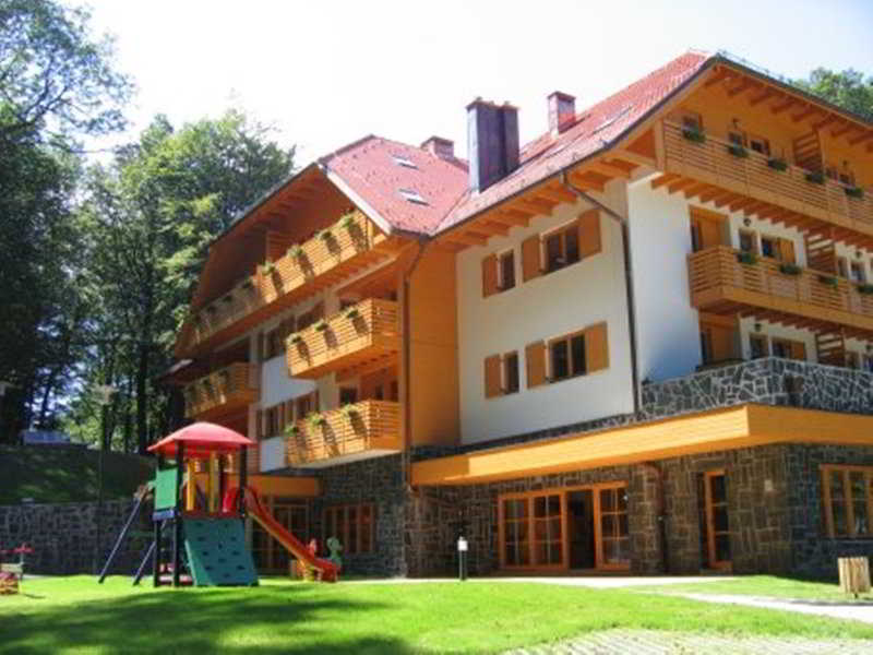 Turisticki Apartmani Snjezna Kraljica otel fotoğrafı
