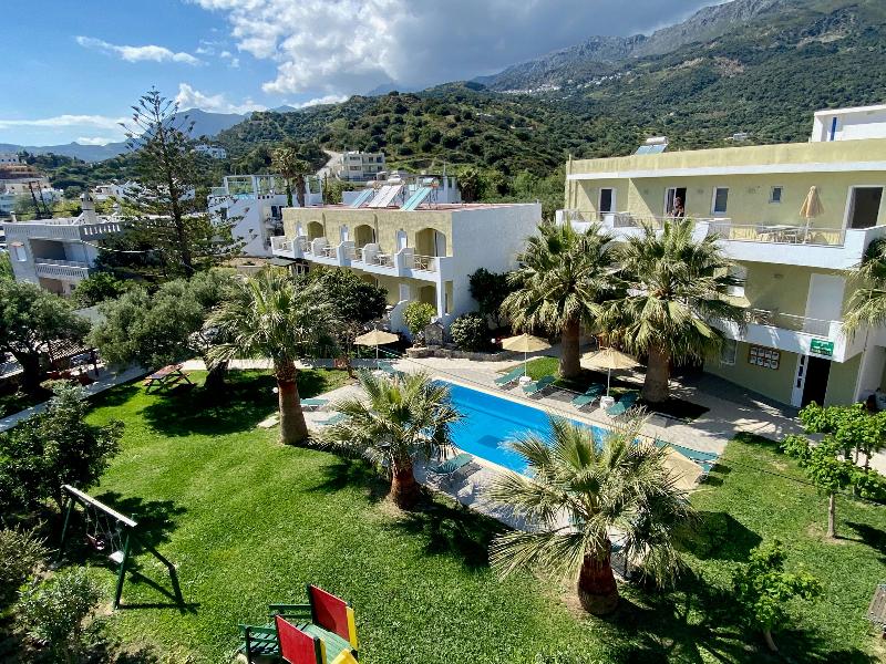 Manolis Apartments - Lobi