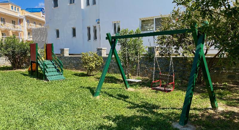 Manolis Apartments - Aktivite