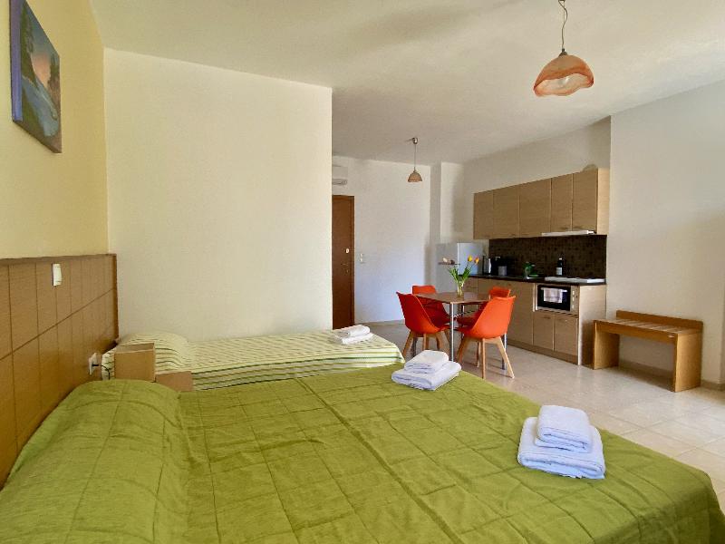 Manolis Apartments - Oda