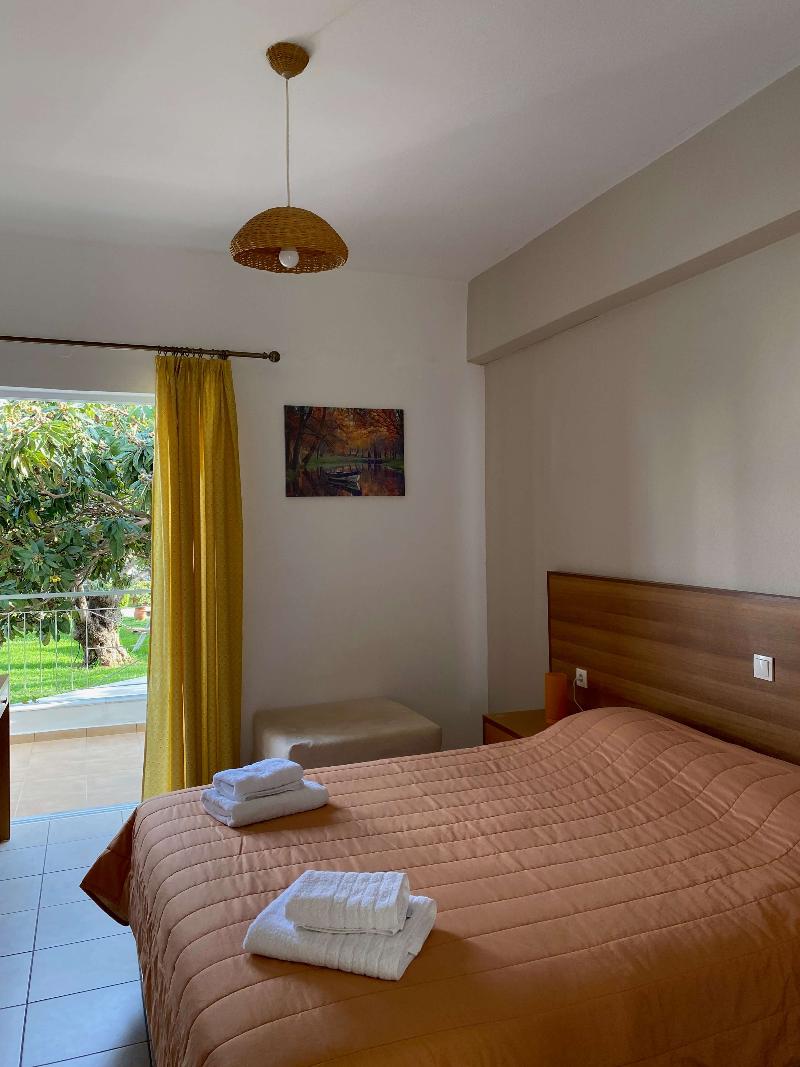 Manolis Apartments - Oda