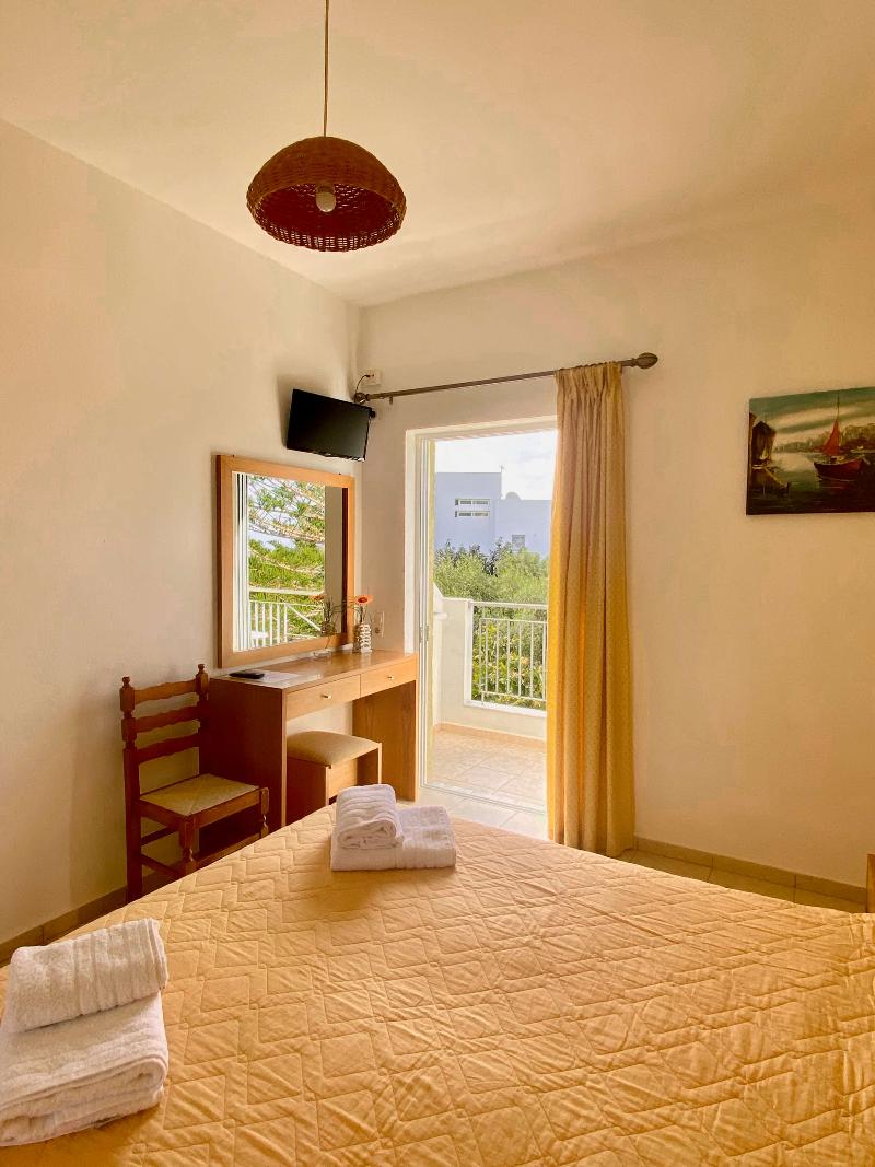 Manolis Apartments - Oda