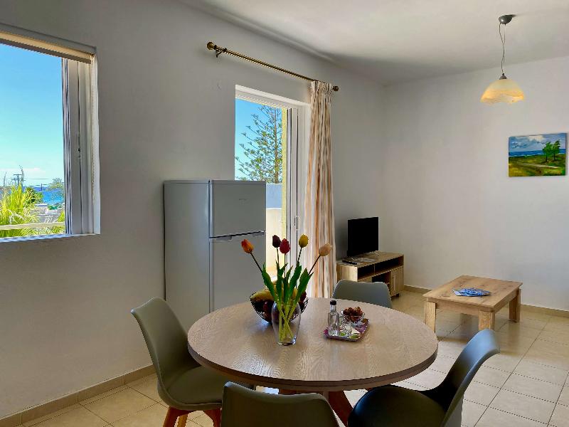 Manolis Apartments - Oda