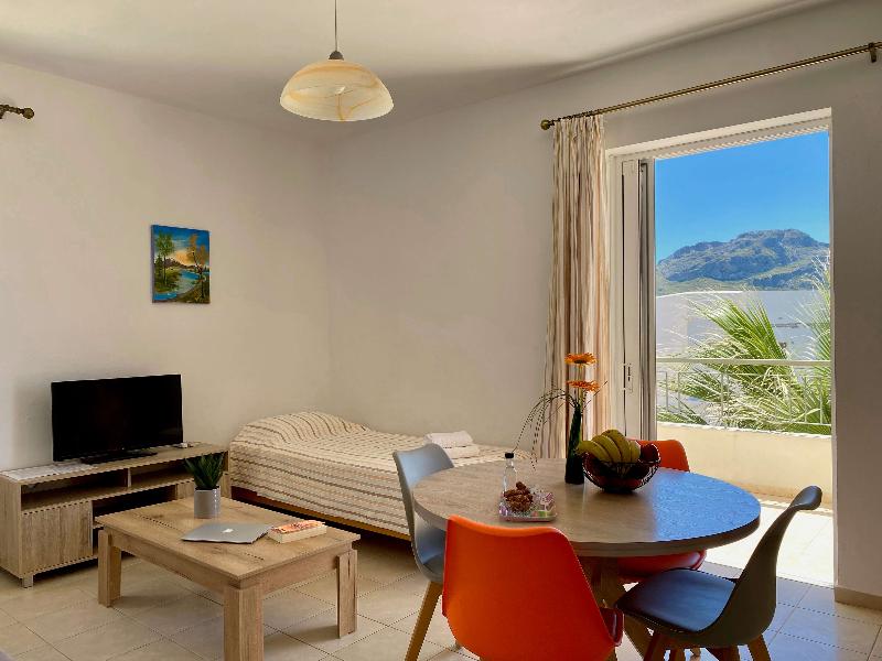 Manolis Apartments - Oda