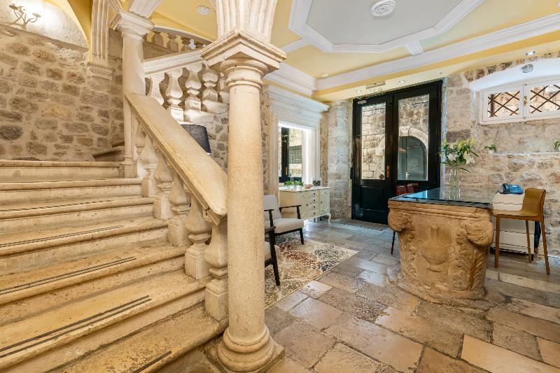 Palmotta Palace - Lobi