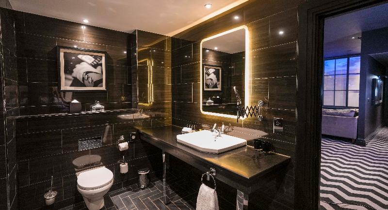 The Rex – Formerly Hotel Gotham - Oda