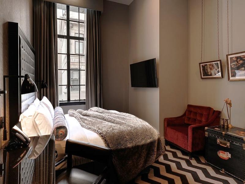 The Rex – Formerly Hotel Gotham - Oda
