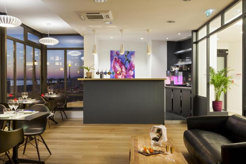 Hotel Les Flots - Lobi