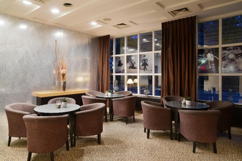 The Q - Quadro City Hotel - Lobi