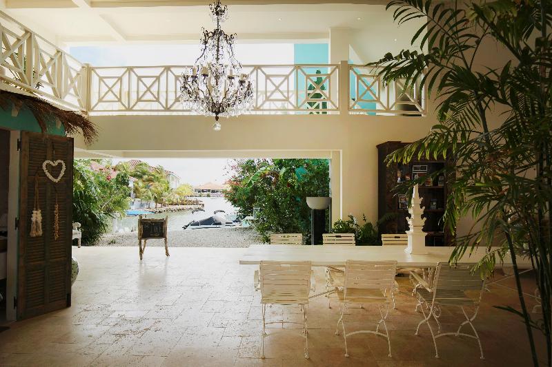 Ocean Breeze Boutique Hotel & Marina - Genel