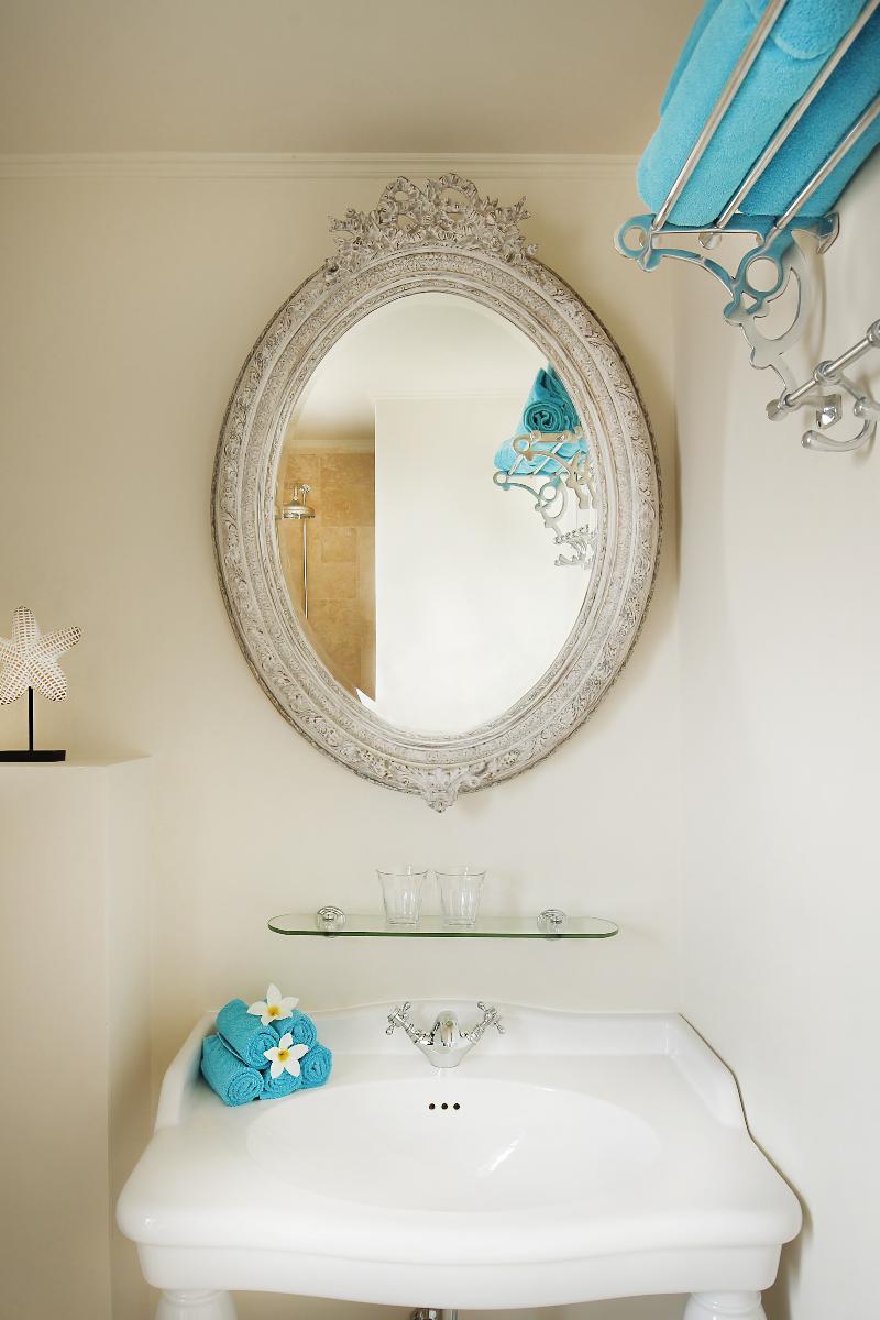 Ocean Breeze Boutique Hotel & Marina - Oda
