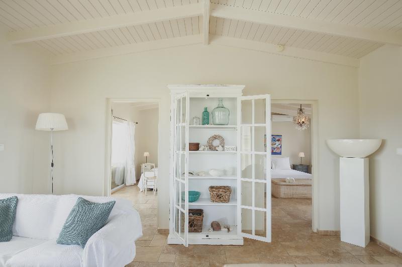 Ocean Breeze Boutique Hotel & Marina - Oda