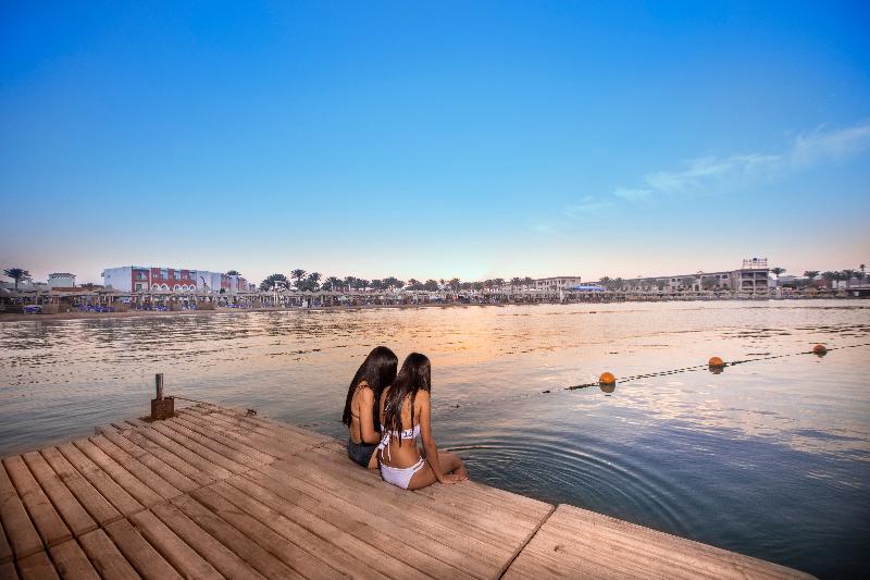 Sunrise Garden Beach Resort - Plaj