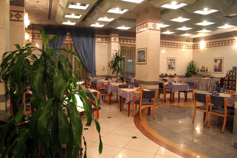 Spark Hotel And Residence - Restoran